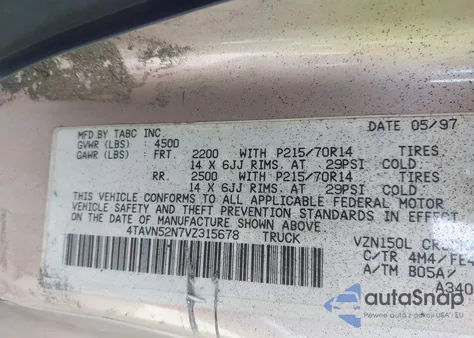 1997 Toyota Tacoma Base V6 z USA, uszkodzony, nr VIN 4TAVN52N7VZ315678